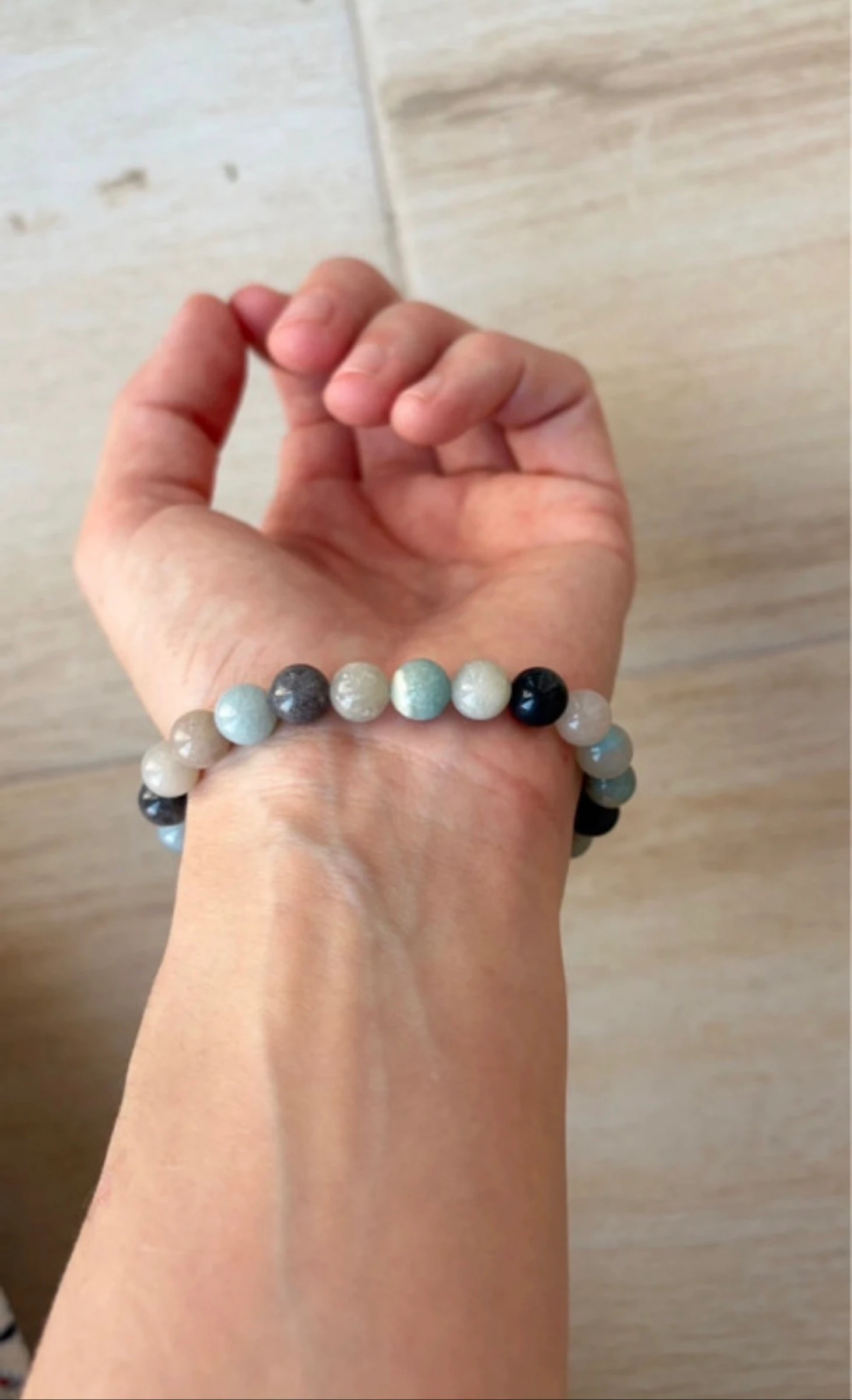 Pulsera de trolita natural 6 mm – tonos azul cielo – photo 4